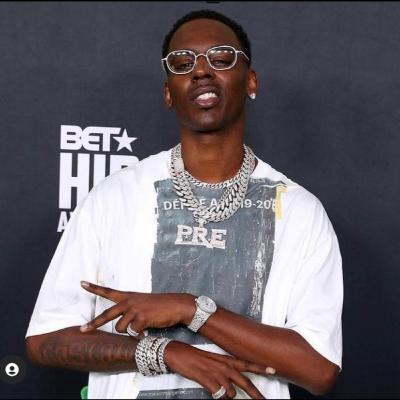 Young Dolph shot and killed at Makeda's Butter Cookie shop Memphis. He was 36 Years Old.