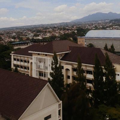 Masalah - Masalah Kontemporer Warga Negara Multidimensional