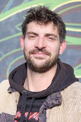 Artist Ian Paratore/Break Fake Rules, Part 2 (S8E5) Artist Ian Paratore/Break Fake Rules, Part 2 (S8E5)