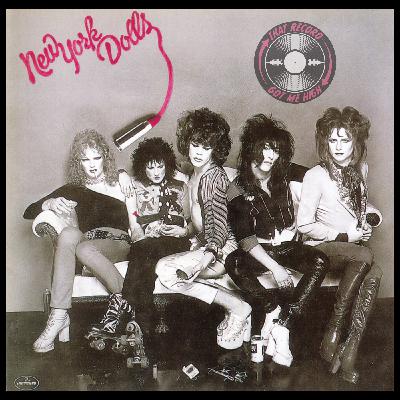 S9E442 - New York Dolls 'Debut' with Jerid O'Connell