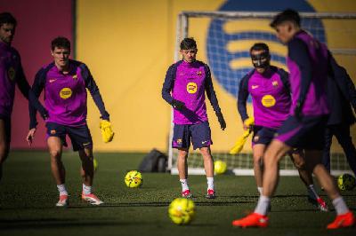 Pedri entrena amb el grup, però Fermín cau dues setmanes Pedri entrena amb el grup, però Fermín cau dues setmanes