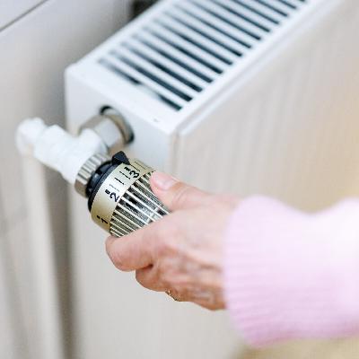 Menschen mit geringem Einkommen werden bei der Energiewende benachteiligt Menschen mit geringem Einkommen werden bei der Energiewende benachteiligt