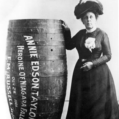 The History of Niagara Falls Stunts The History of Niagara Falls Stunts