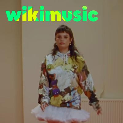 Qui est Lola Young ? La nouvelle Amy Winehouse ? 🇬🇧