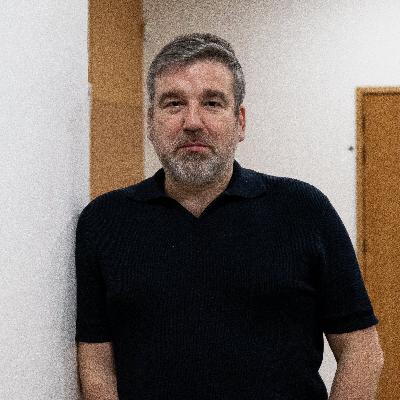 Henrique Dias e o regresso de Vince Gilligan: “‘Pluribus’ pede-te que não tires os olhos do ecrã, senão não tem graça nenhuma”