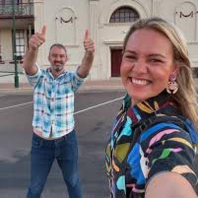Ep #242 - Kel Balnaves and Amy Hetherington - Bizarre way to cook Dim Sims (Comedy)