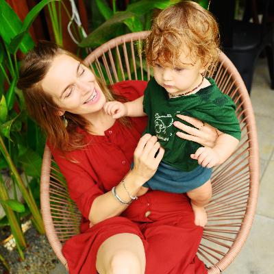 L’enfantement en famille de Emrys wild : Karine Laseva, de Quantik mama.
