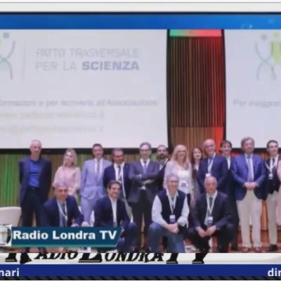 Stefano Montanari intervistato dal grande Salvo di radiolondra. Stefano Montanari intervistato dal grande Salvo di radiolondra.