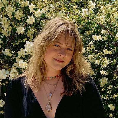 Introduction to my podcast! Learn a little bit about me and my morning practice !