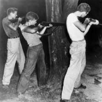 15 - That time WW2 vets SHOT at the POLICE 15 - That time WW2 vets SHOT at the POLICE