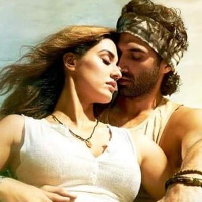 What is love!☺️☺️👌👌emotion of love romance 😍😍✌️✌️