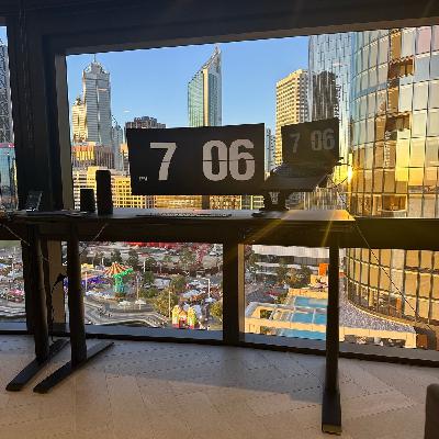 Play Exciting Video Games On A Best Gaming Desk Play Exciting Video Games On A Best Gaming Desk