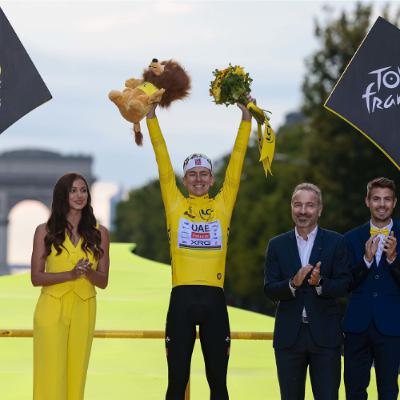 Hivatalosan is négyszeres Tour de France-győztes Tadej Pogacar Hivatalosan is négyszeres Tour de France-győztes Tadej Pogacar