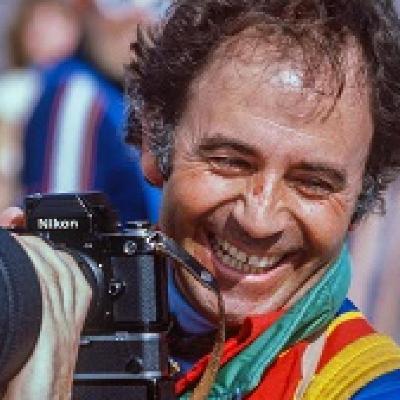 Through the Lens of Skiing: Hubert Schriebl’s Iconic Photography & Global Adventures