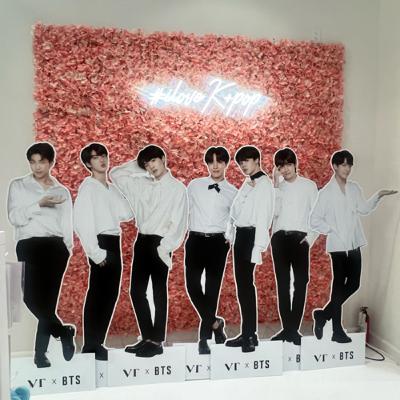 BTS Jin gave a free flowers to his army fans and Shinee key tongue tied solo new song Tongue Tied