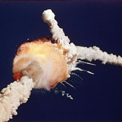 NASA-Raumfähre - Die Challenger explodierte 1986 kurz nach dem Start NASA-Raumfähre - Die Challenger explodierte 1986 kurz nach dem Start