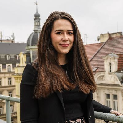 Tereza Kůnová: „Čechů je v institucích EU pořád málo. Mají tak větší šanci“.