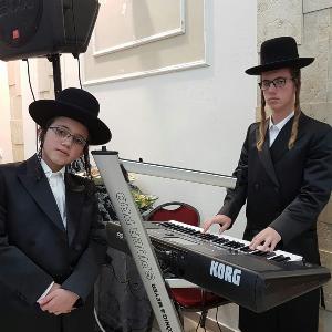 Zusha and BY Goldsmith Perform for Bar Mitzvah!