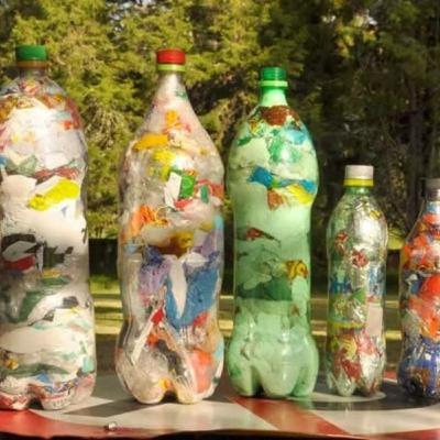 Desplastificate: reciclaje solidario