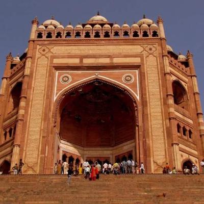 An eternal sufi, Waleed Hussain talks about his 40 Km walk from Agra to Fatehpur Sikri