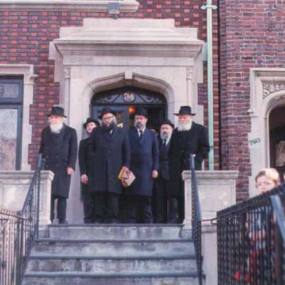 The Story of Hei Teves From a Higher Perspective