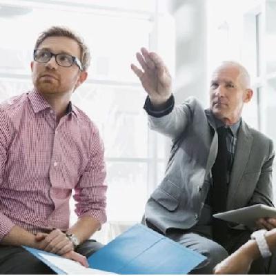 这回桌子是方的--二人催款