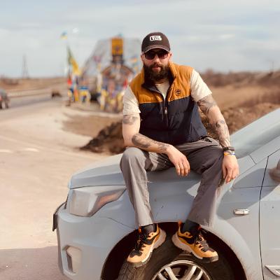 Денис Євдокіменко, офіцер 68 ОЄБр і голова благодійного фонду «Фундація Дениса Євдокіменка»