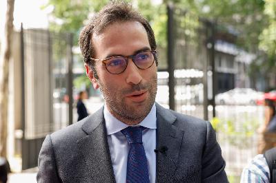 La Brújula de la Economía: Cuadro macro, techo de gasto y una alianza entre Amazon y los bancos españoles (18/11/2025)