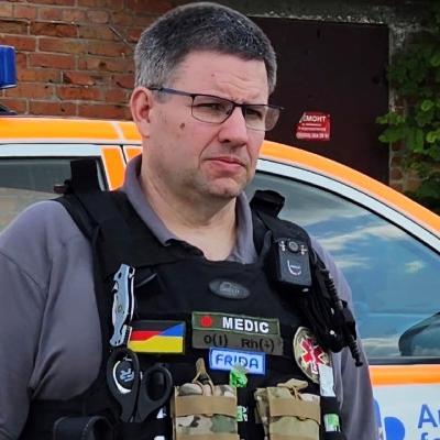 Marc Friedrich | Notfallsanitäter | So schlimm trifft der russische Angriffskrieg die Kinder in der Ukraine