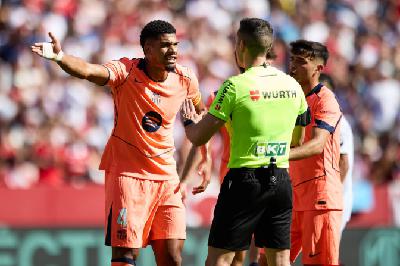 "El reglament l'hauria de fer gent que ha jugat a futbol"