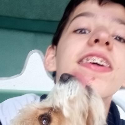 AGRADECIMENTOS AS PESSOAS E AS PESSOAS FAZEM E DIZEM MAL DAS OUTRAS PROQUE SE ACHAM FEIAS
