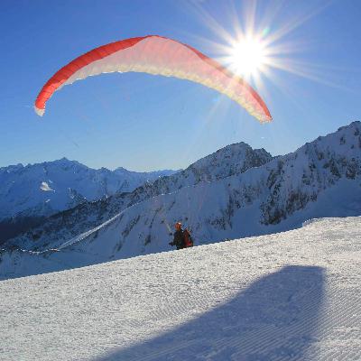 Luz Ardiden: días de skimo, parapente y ostras