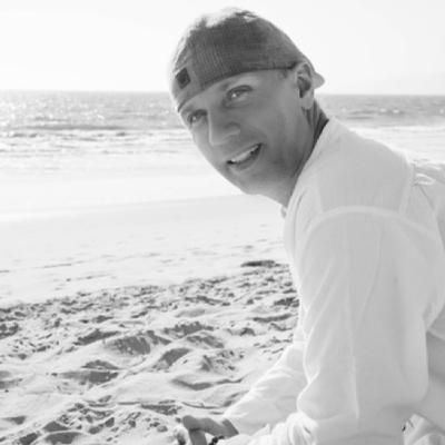 Episode #17 - Peter Hansen - Psychic Medium - Angelic Channeller - Ascension Guide