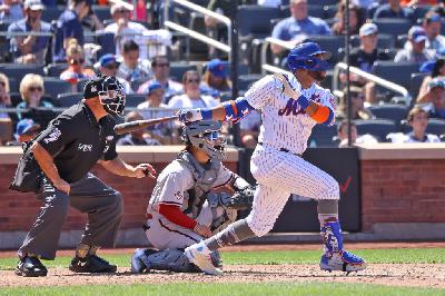The three stages of founder-led sales and the path to scaling your startup -- with Lou Shipley