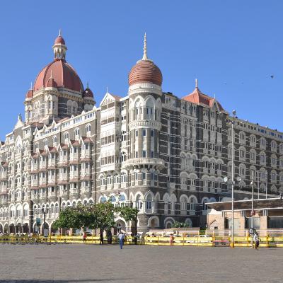 Describe a special hotel you stayed in