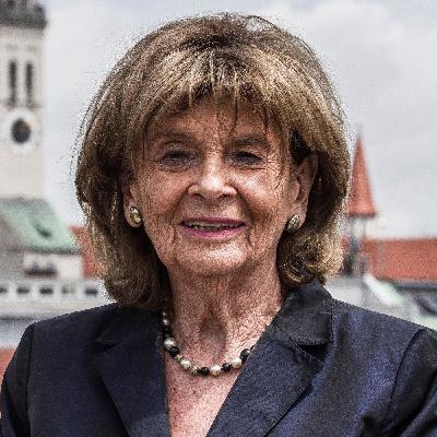 Charlotte Knobloch im Gespräch mit Gisela Steinhauer