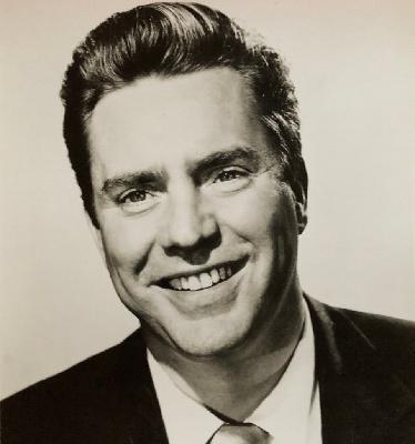 Episode 661 - Statues for the Sleuths: Edmond O'Brien (Yours Truly, Johnny Dollar) Episode 661 - Statues for the Sleuths: Edmond O'Brien (Yours Truly, Johnny Dollar)