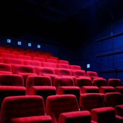 Ir ao cinema sozinho! Ir ao cinema sozinho!