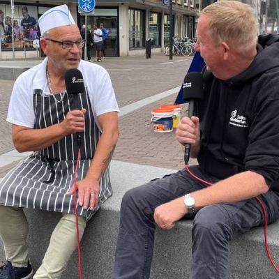 Zutphens bekendste visboer Carel Peters gaat met pensioen | Op De Straat Zutphens bekendste visboer Carel Peters gaat met pensioen | Op De Straat