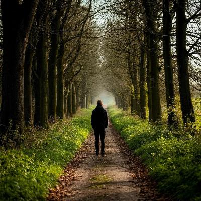 Dolby D&G - Someone's voice in the path