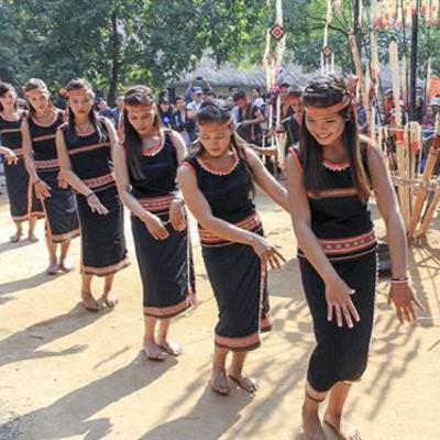 Xoang dance of the Ba Na