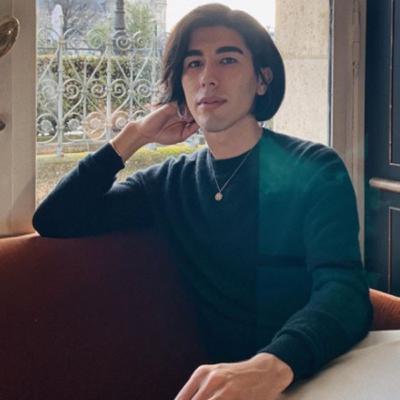 Про путь стилиста, работу с клиентами и страх самореализации. Прямой эфир.