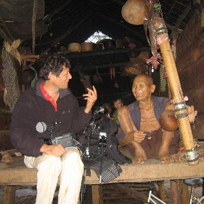 Antoine de Maximy vous propose d'aller "dormir chez vous" sur scène à Avignon !