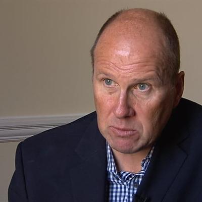 Tús Áite: Ivan Yates