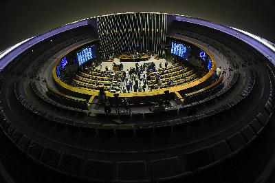 Prazo para Congresso votar MP que compensa revogação do IOF termina nesta quarta (8)