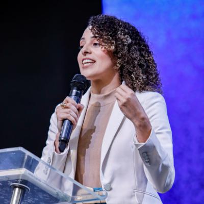 Cristo cura a alma: transformação contínua pela Palavra - Janiklessya Oliveira