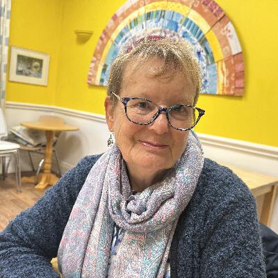 Petersfield Gardeners' Club discusses beekeeping Petersfield Gardeners' Club discusses beekeeping