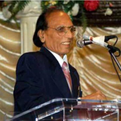 Aankho mei raha Dil mei BashirBadr Aankho mei raha Dil mei BashirBadr