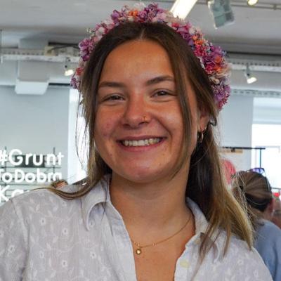 Julia Brągiel o kobietach w kawie Julia Brągiel o kobietach w kawie