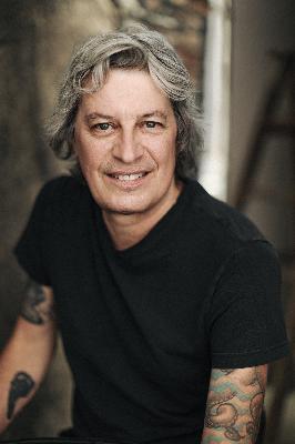 🎙️The History Of Vancouver Radio, Rock Music & Reinvention, 35 Years Behind the Broadcast Mic with Darren "Danger" Grieve | Real English Conversations for Global Professionals